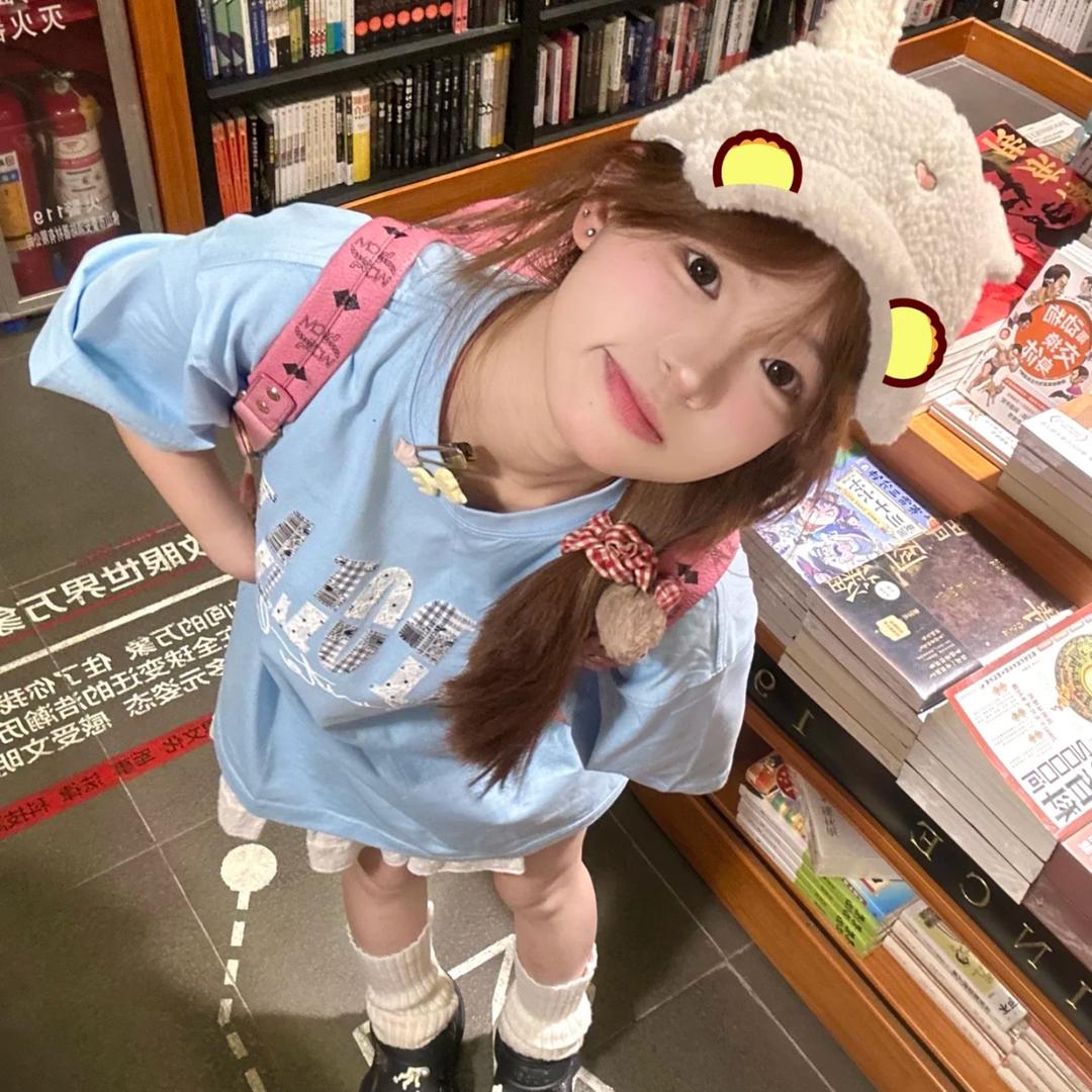 猫脸君🐱