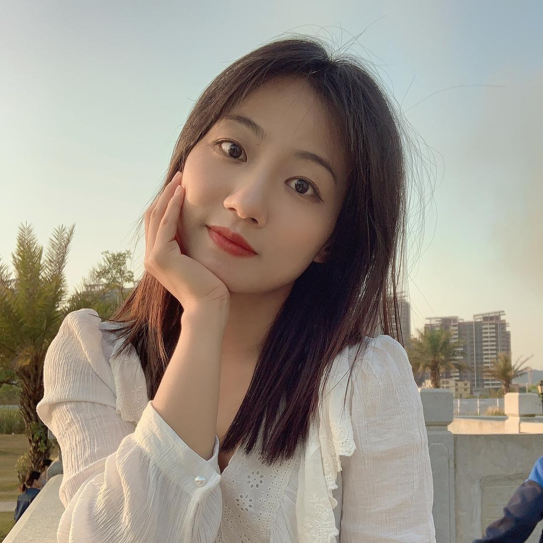 黄哈哈🌻