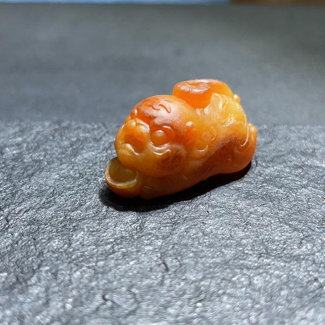 遇石的玉