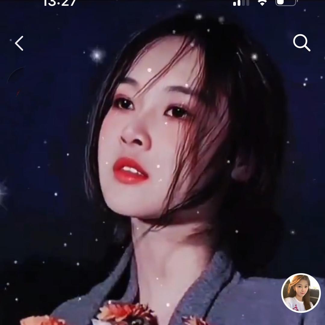 莫莫