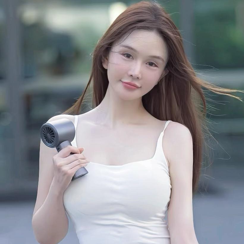 董小晚