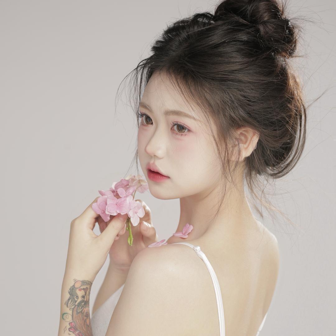 绝色小娅.🌙
