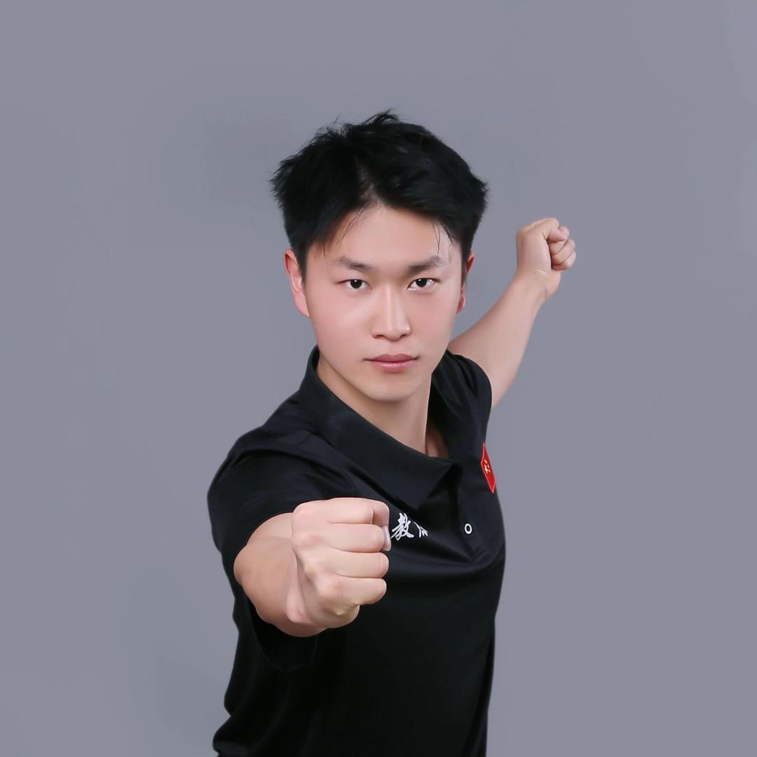 教武术的菠萝吹雪