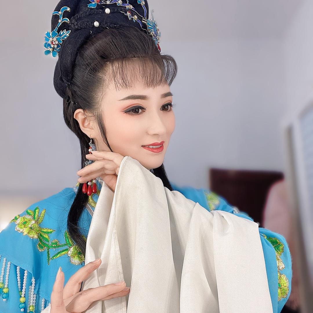 黄梅戏珍珍