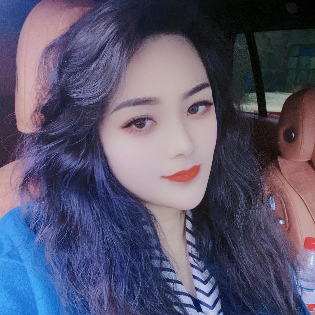 高颜值门窗才女～蔡清清