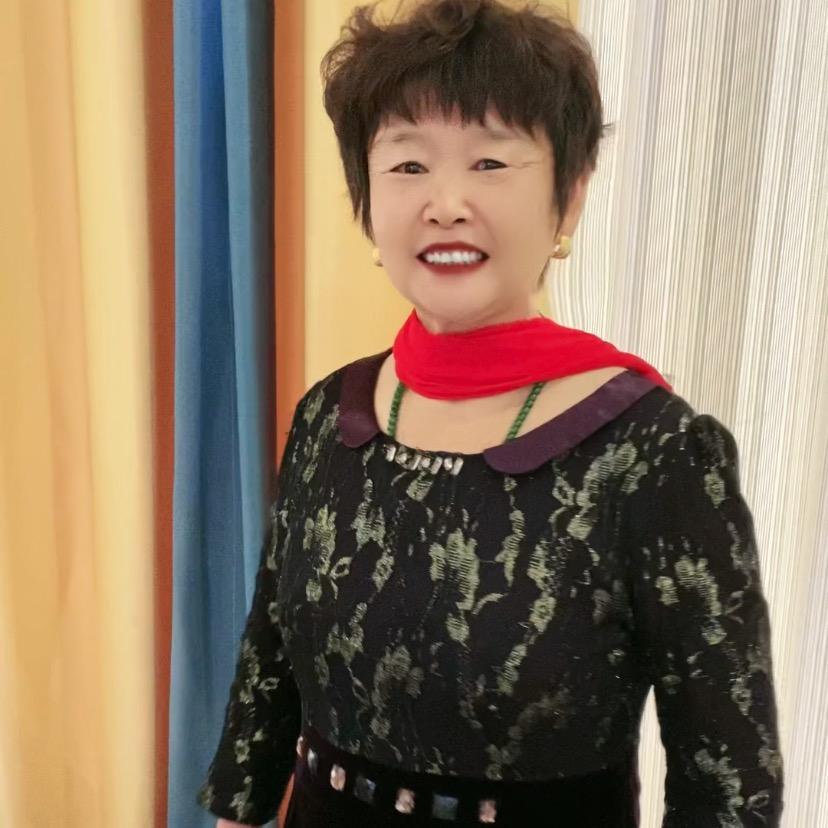 佰玺奶奶
