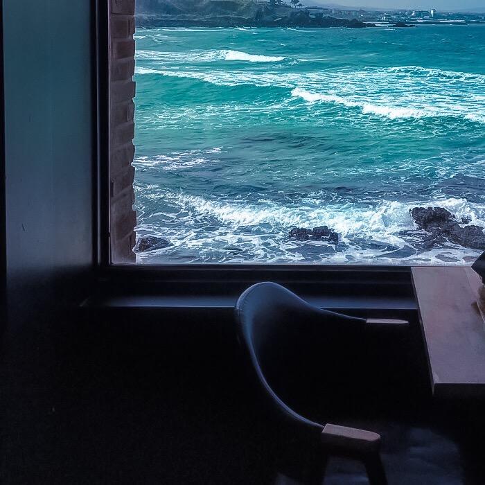 看海的灰灰Huiiiii