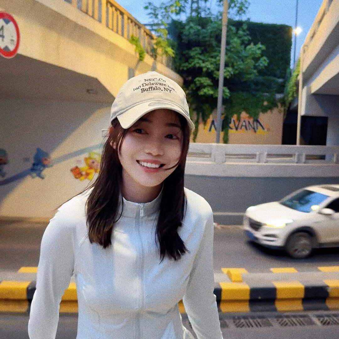 疯狂姐妹-百货仓