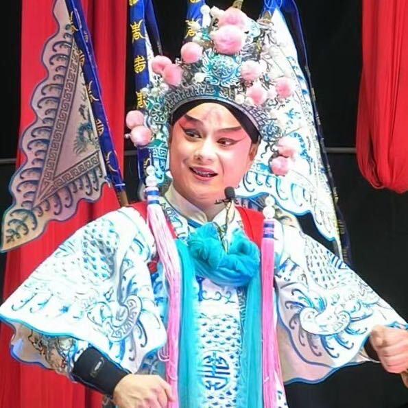 花鼓戏演员：杨刚