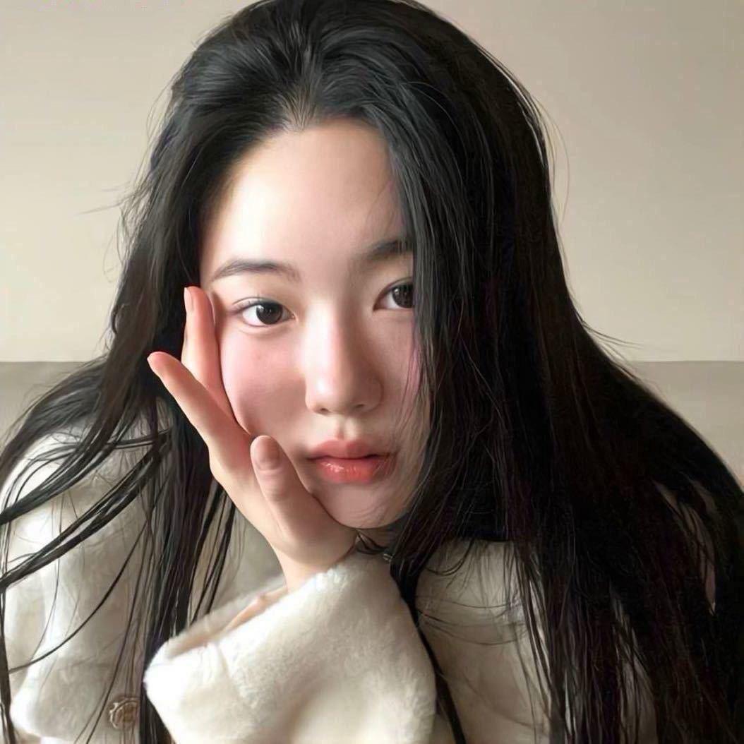 李tian甜.