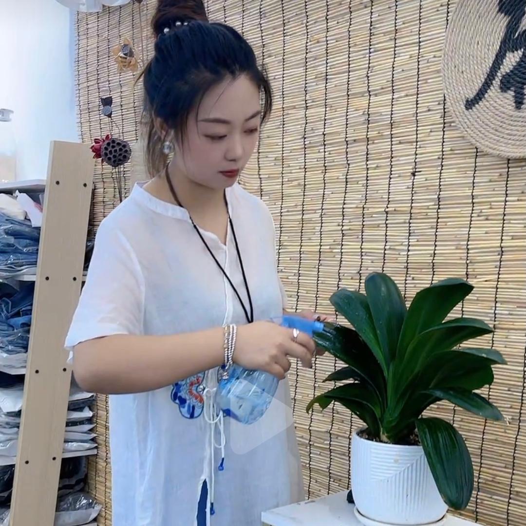 鹿邑C位女装    刘想