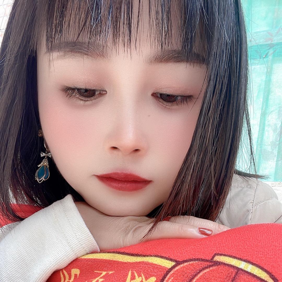 夏沫😀🍓烟雨…◇