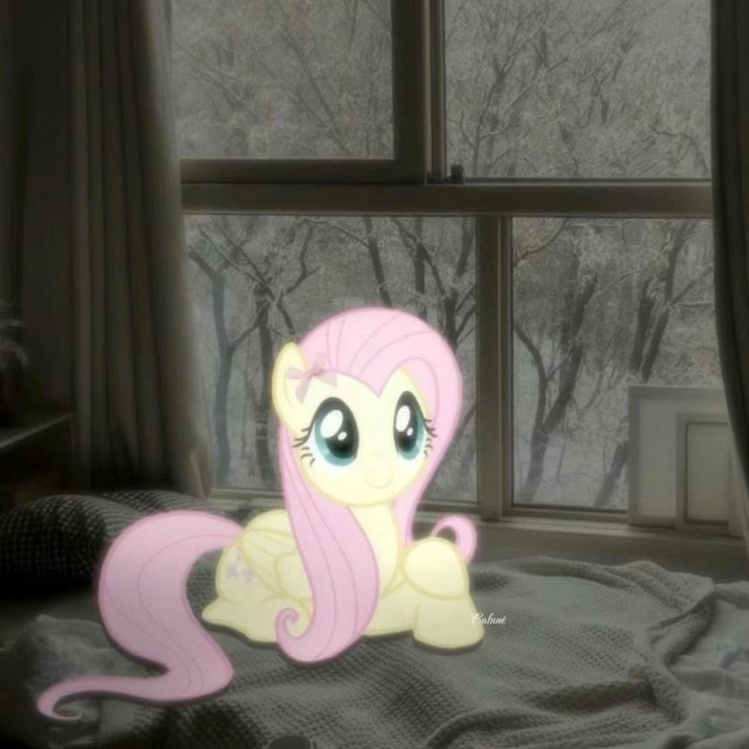 parisssscillliaspari