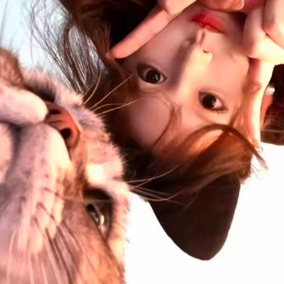 茄子比个耶