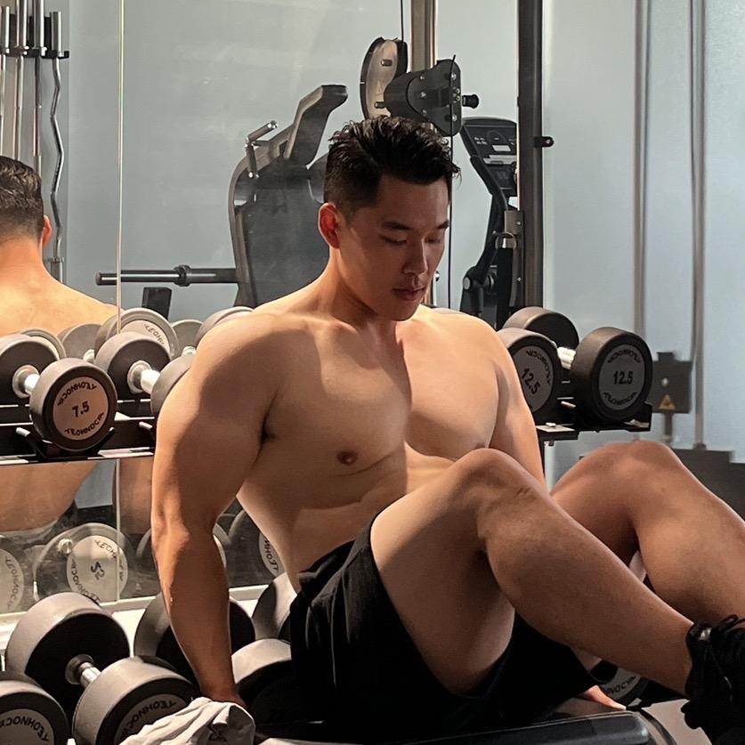 小辉教练Adam