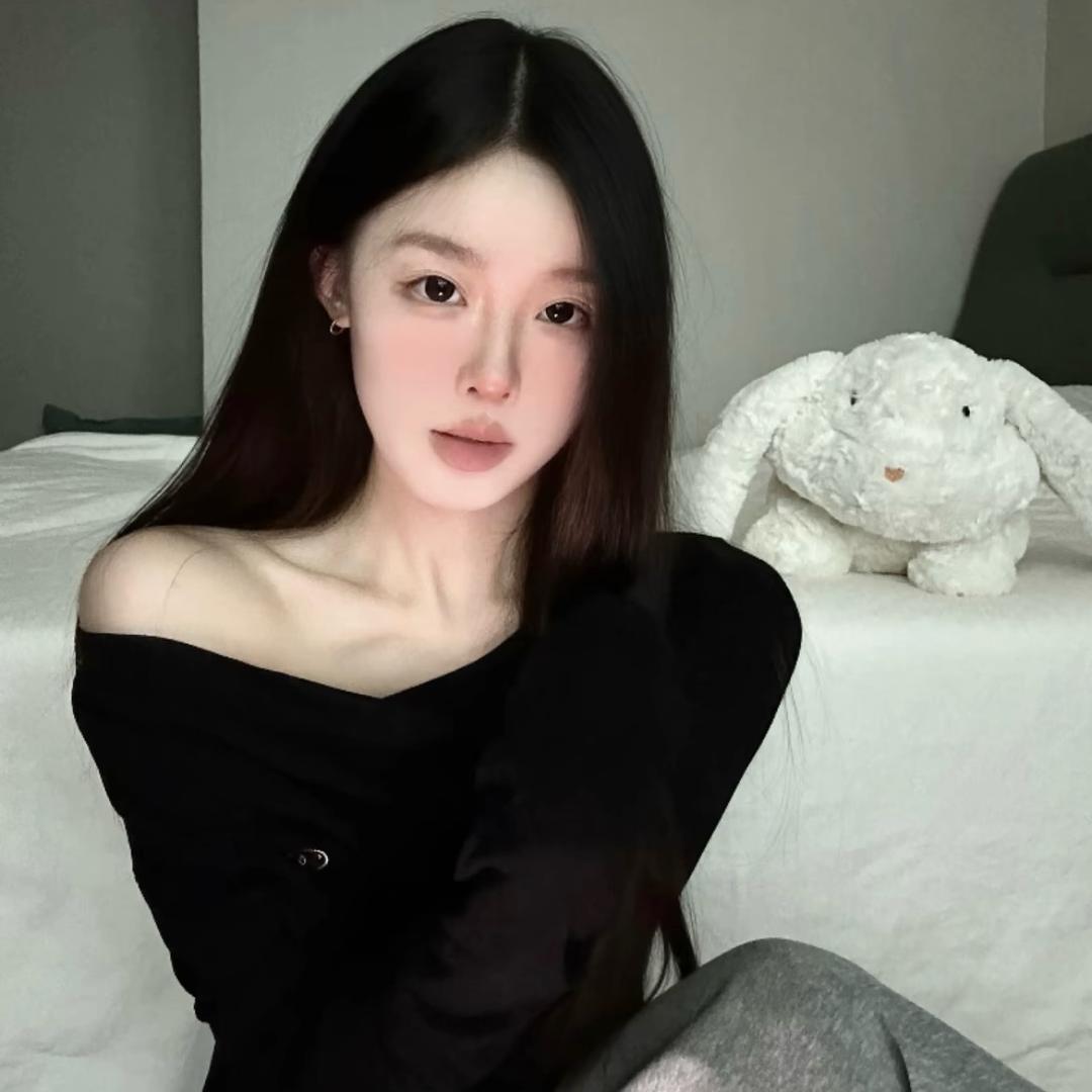 @炫酷狂拽吊炸天的大帅哥🪨