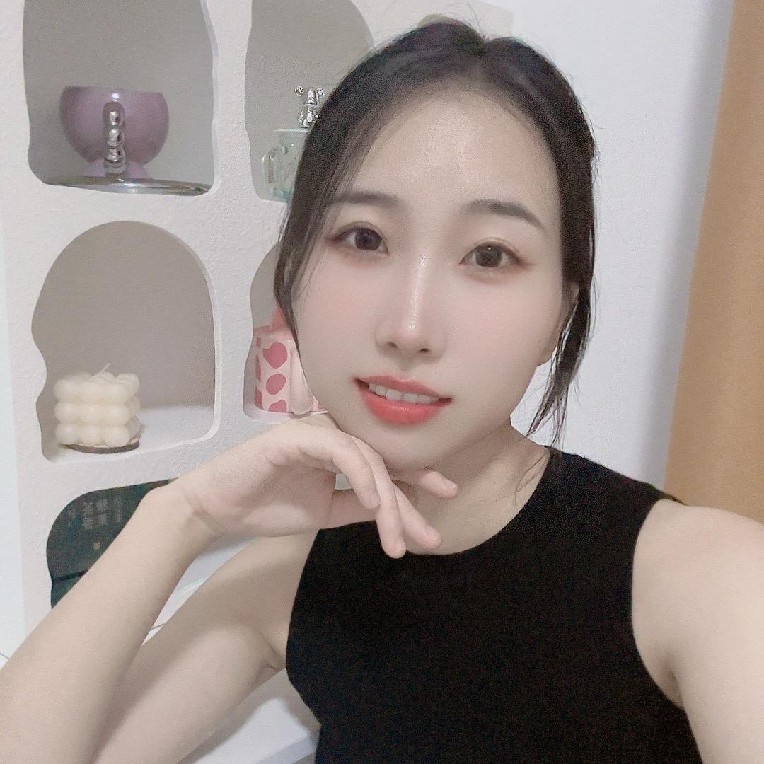 陈陈。