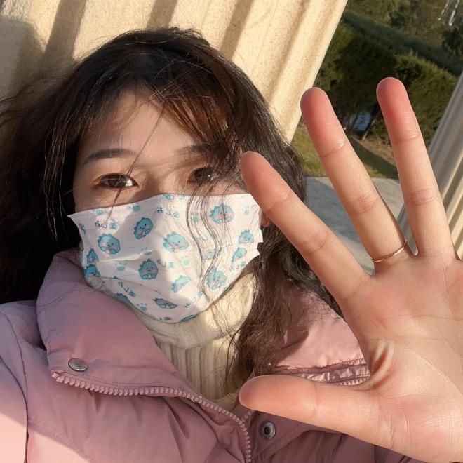 你陪我长大。我陪你到老