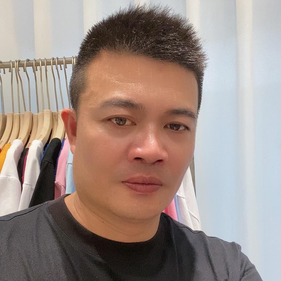 三个孩子的爸