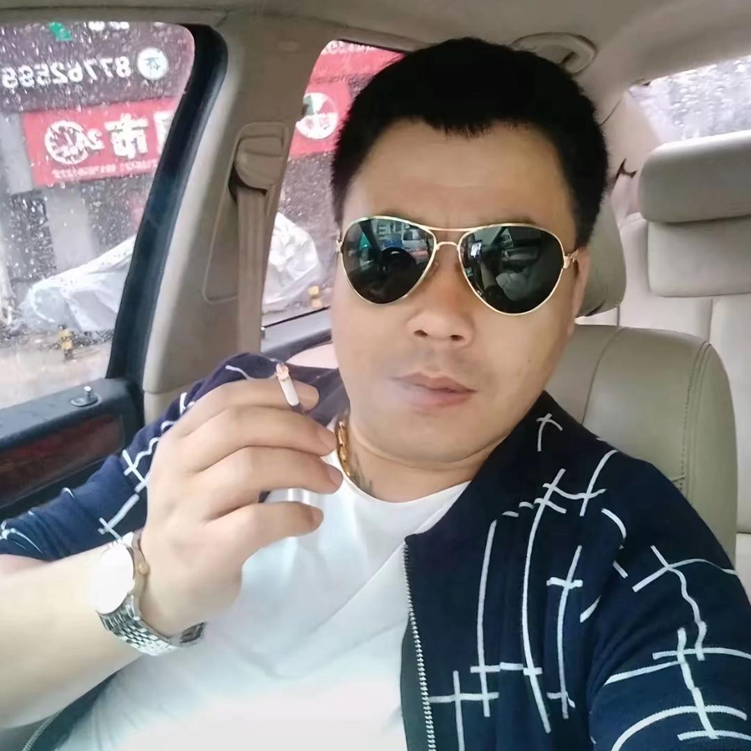 孤独的野狼