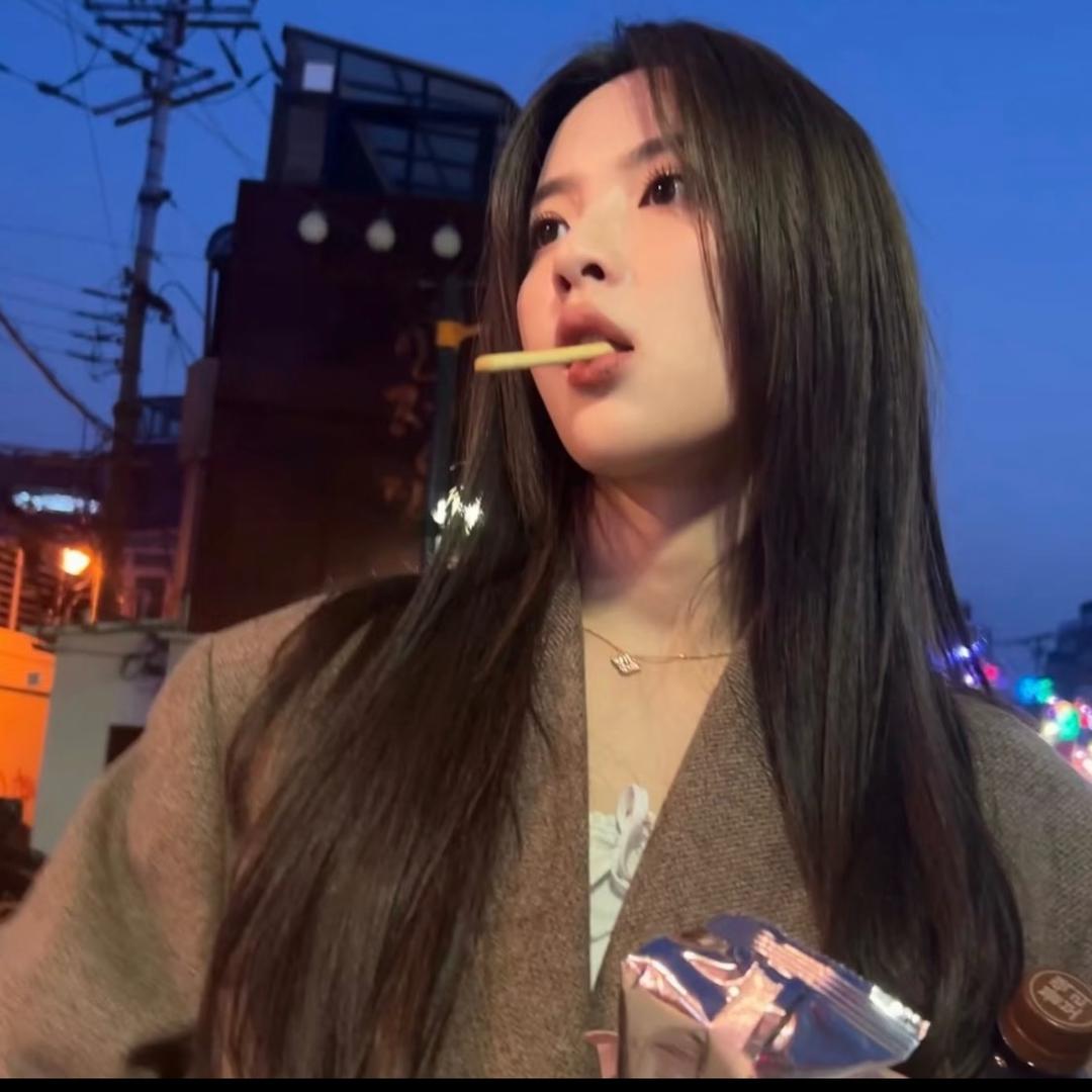 七万不在