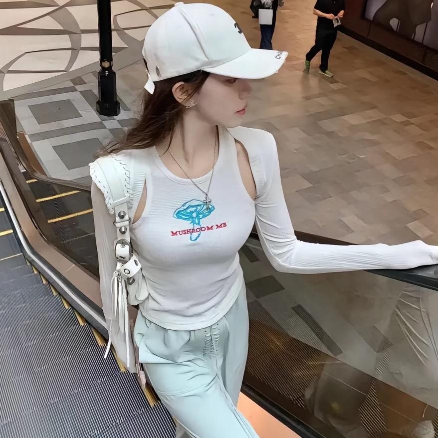 莱彩女装(工厂店)