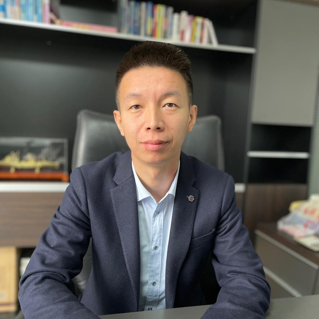 小尤哥