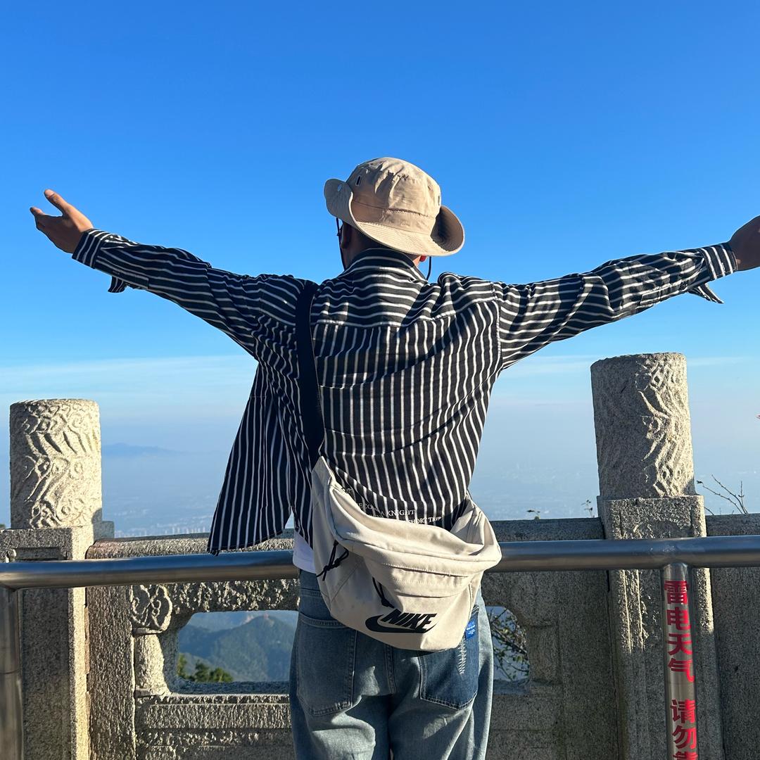派大星 （济南木门安装）