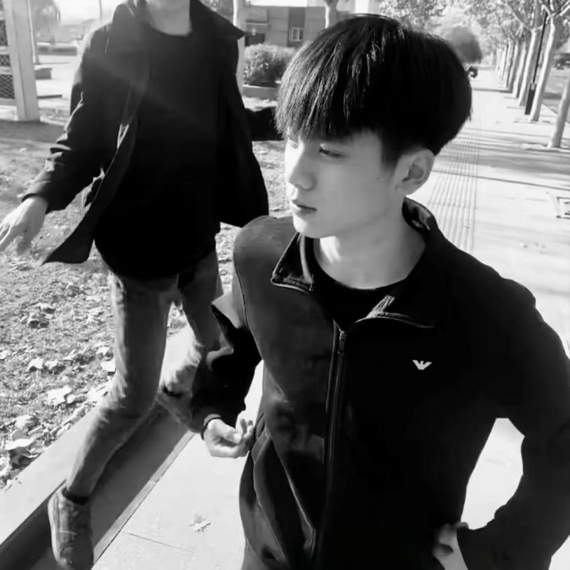 不哄我就滚