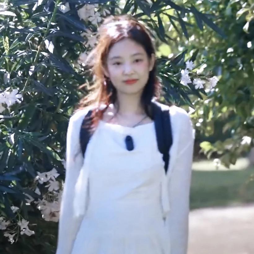 Jennie爱听周杰伦.