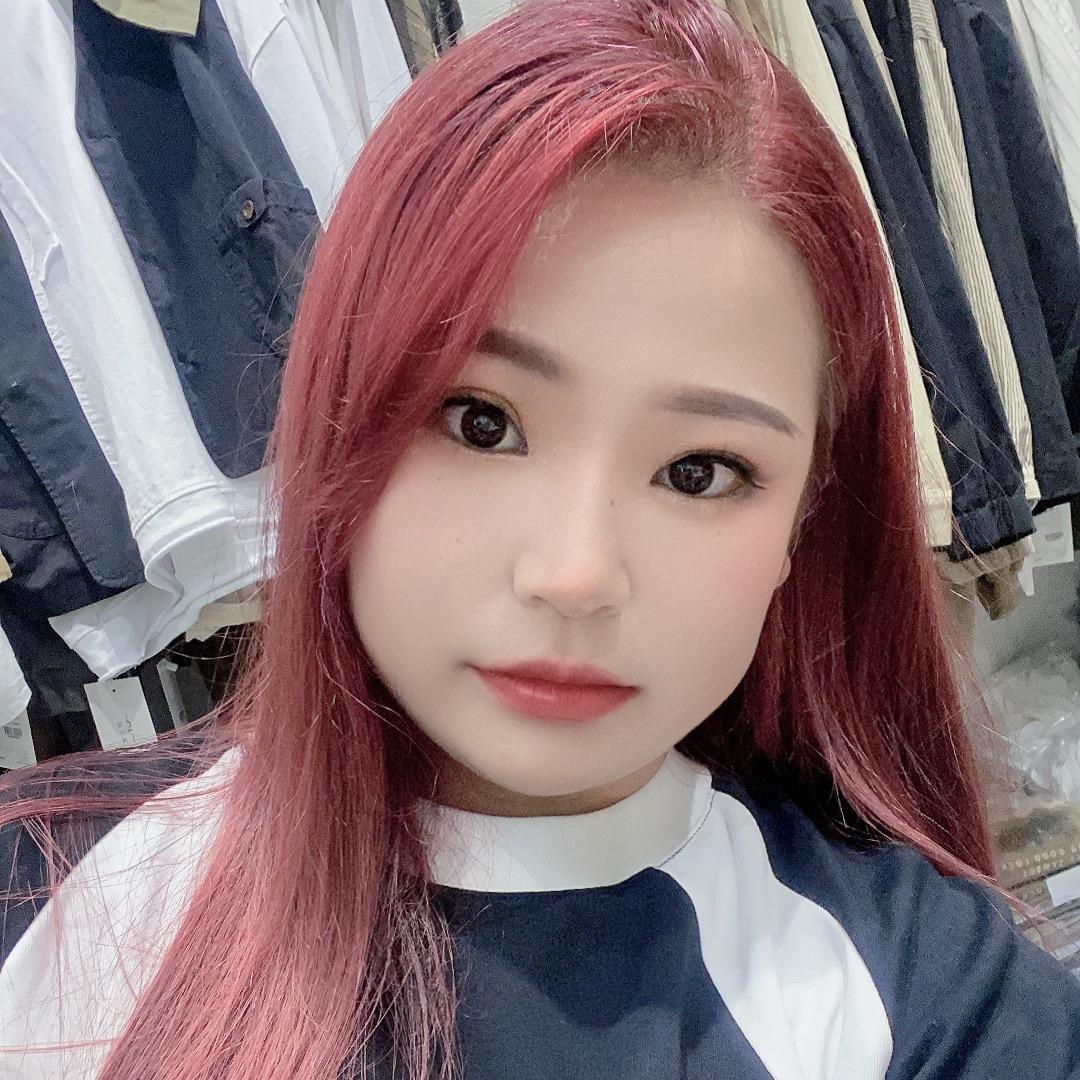 可爱的小花花🖤