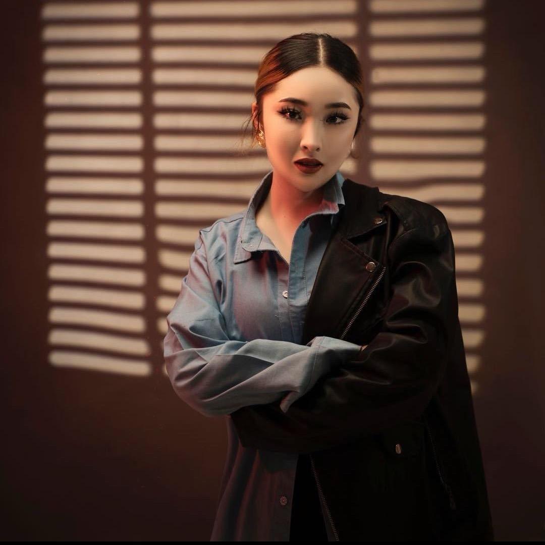 Mayira化妆师