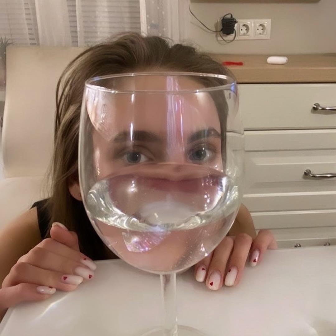pamper.