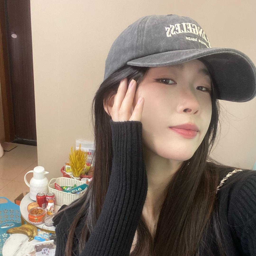 球球话不多