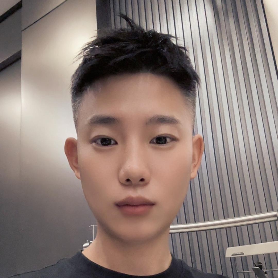 八零九零服装李鑫/男装
