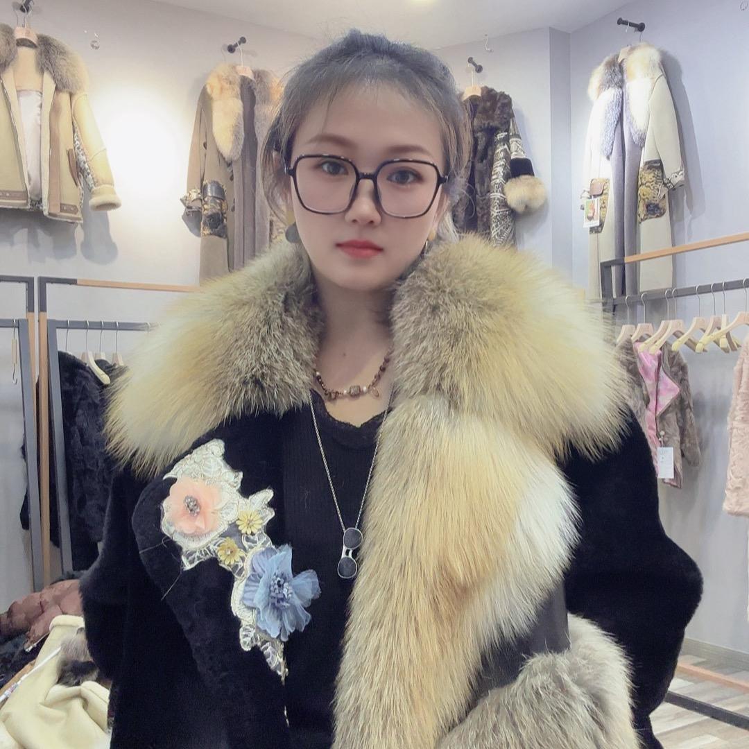 衣加衣穿搭【每晚7点18分直播