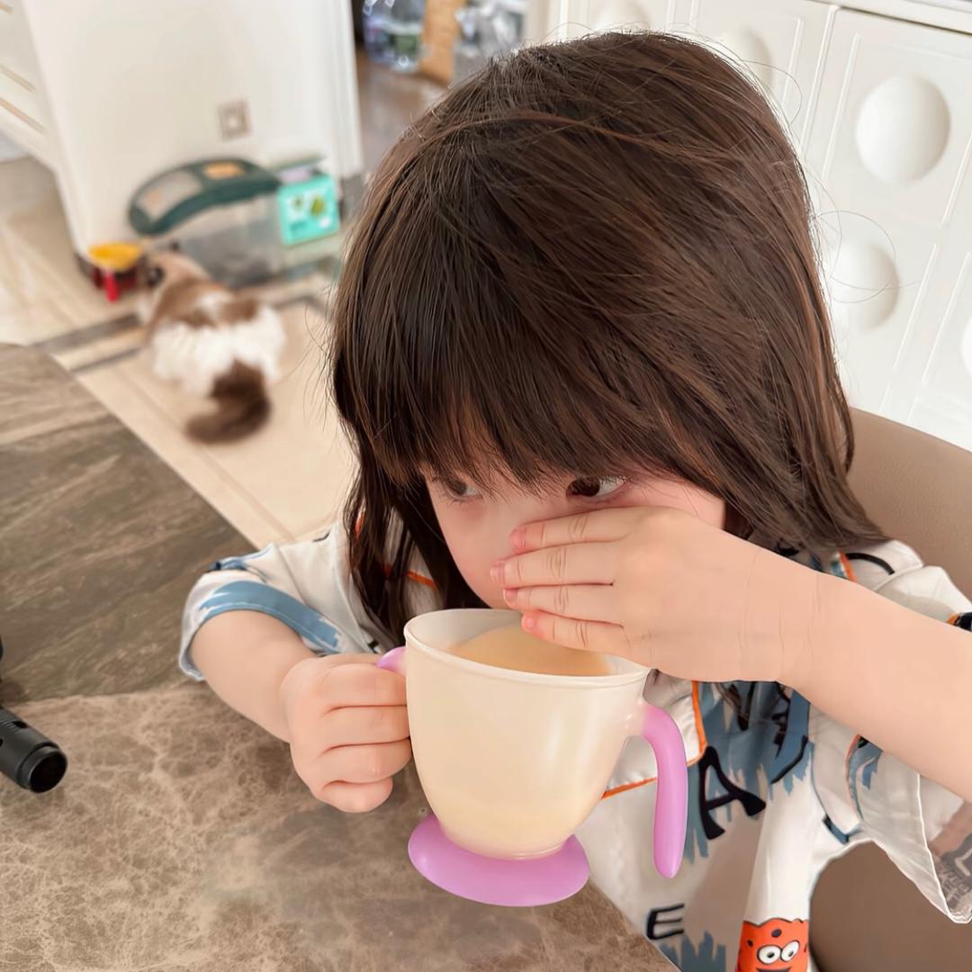 显眼包૮ ºﻌºა