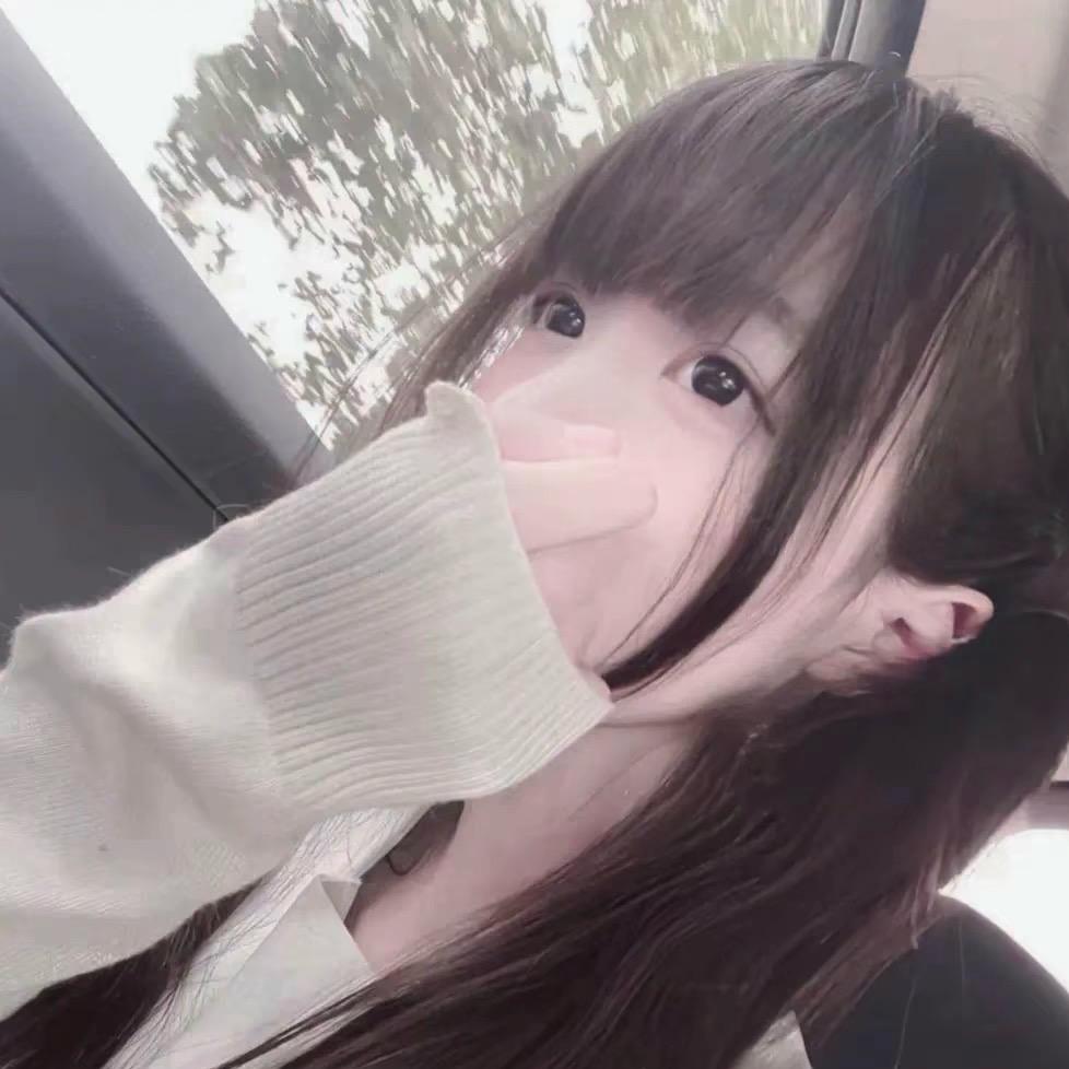 灰色
