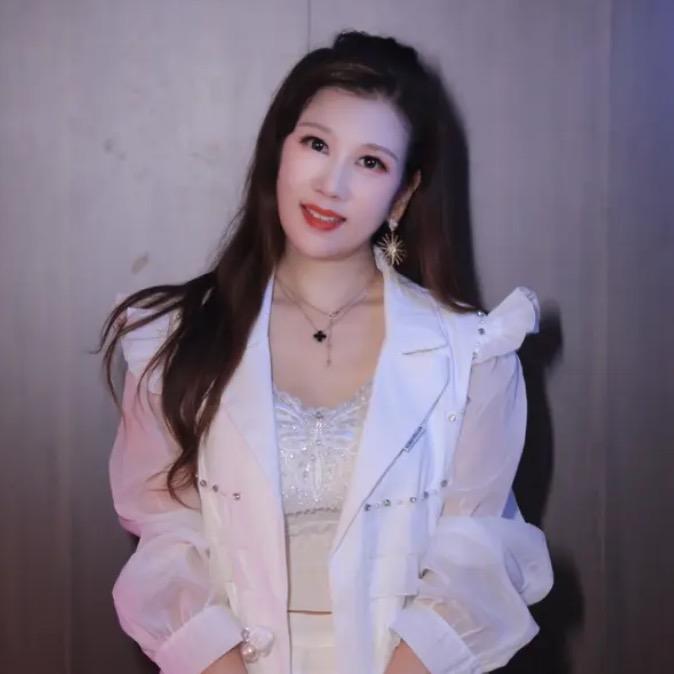 吴蓉导演新歌《如今的你在哪里》电影片尾曲