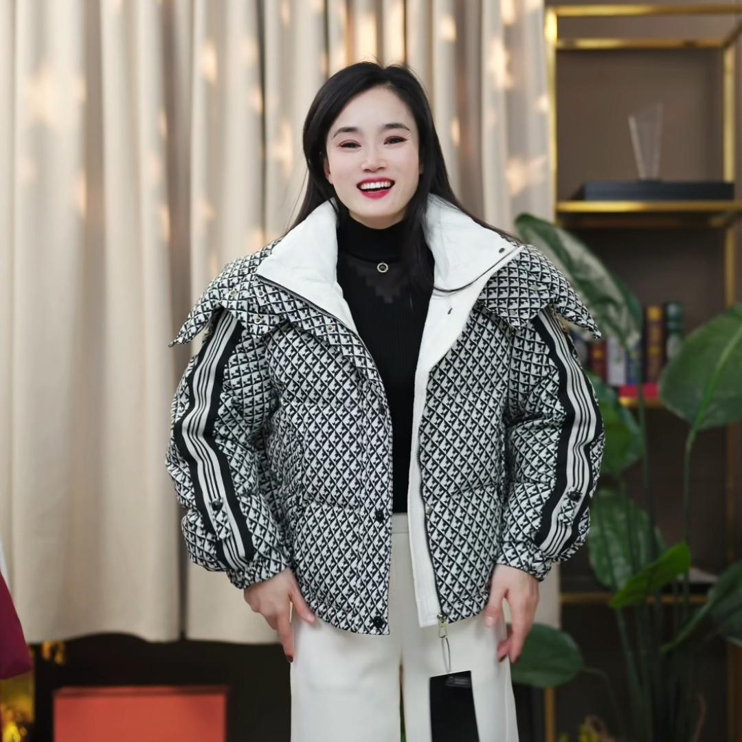 菲儿家的小妮子