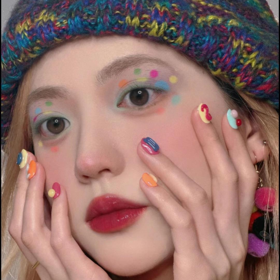 静静美甲师