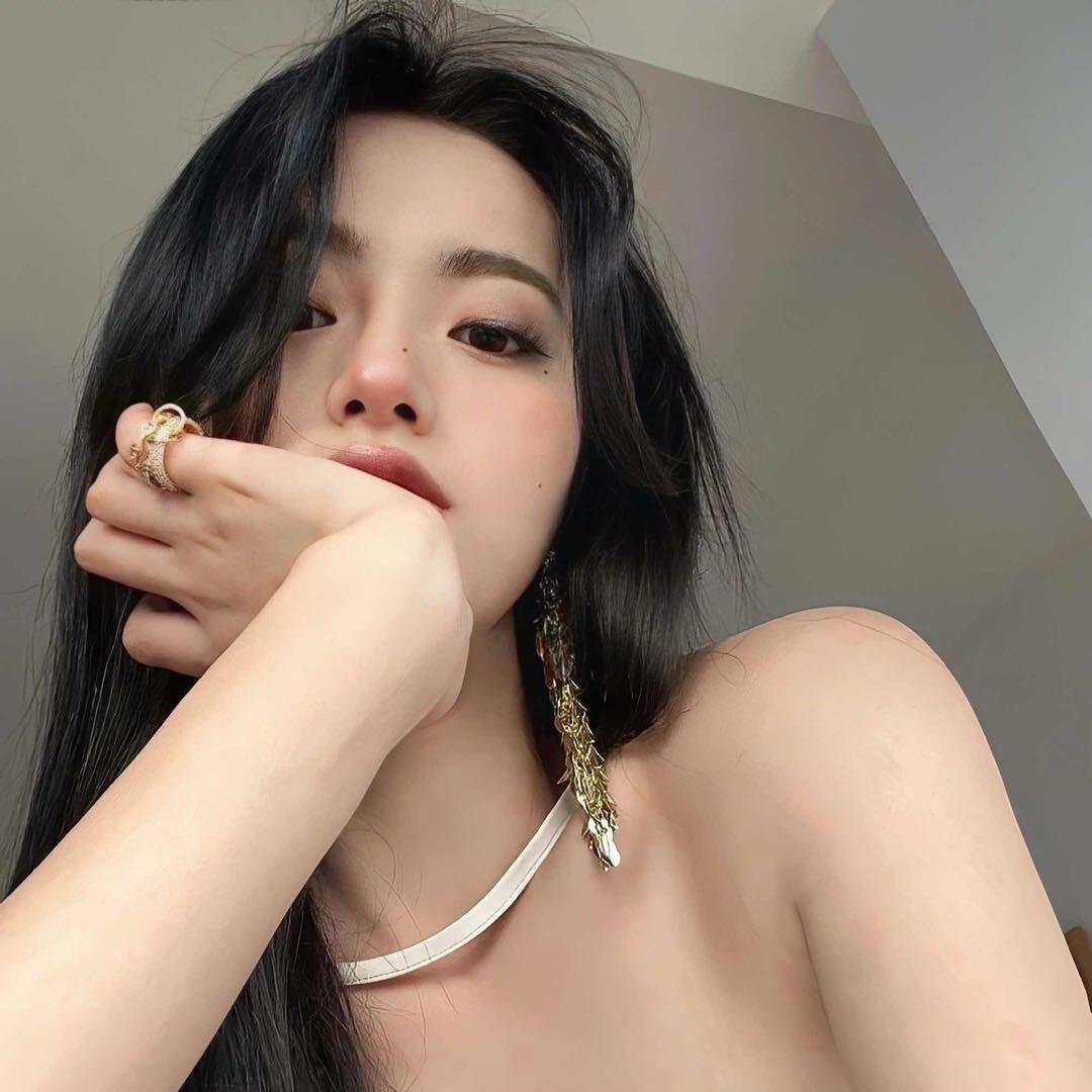 娜娜~