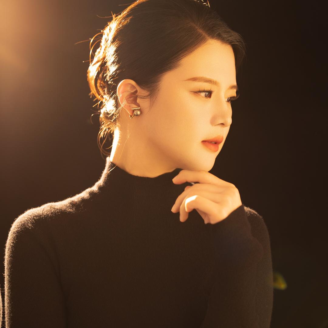 Yoki姑娘会发光