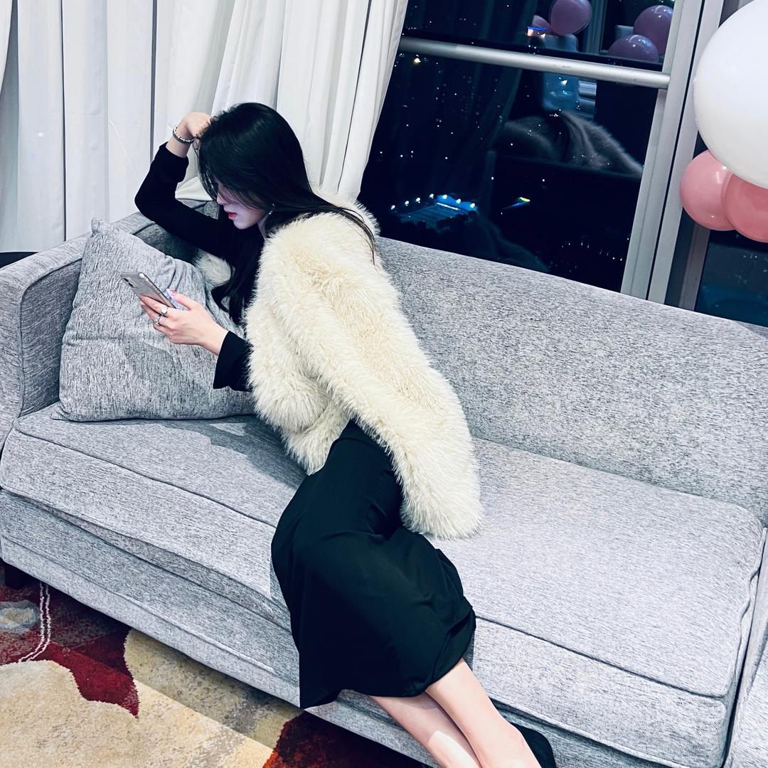 等会就起.