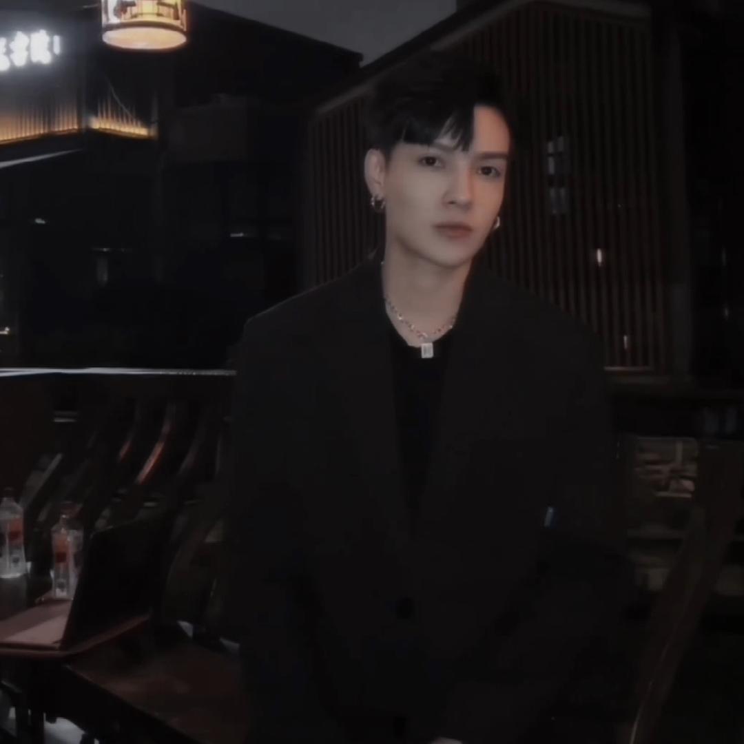 李大霏𝐒𝐇𝐀𝐍𝐄