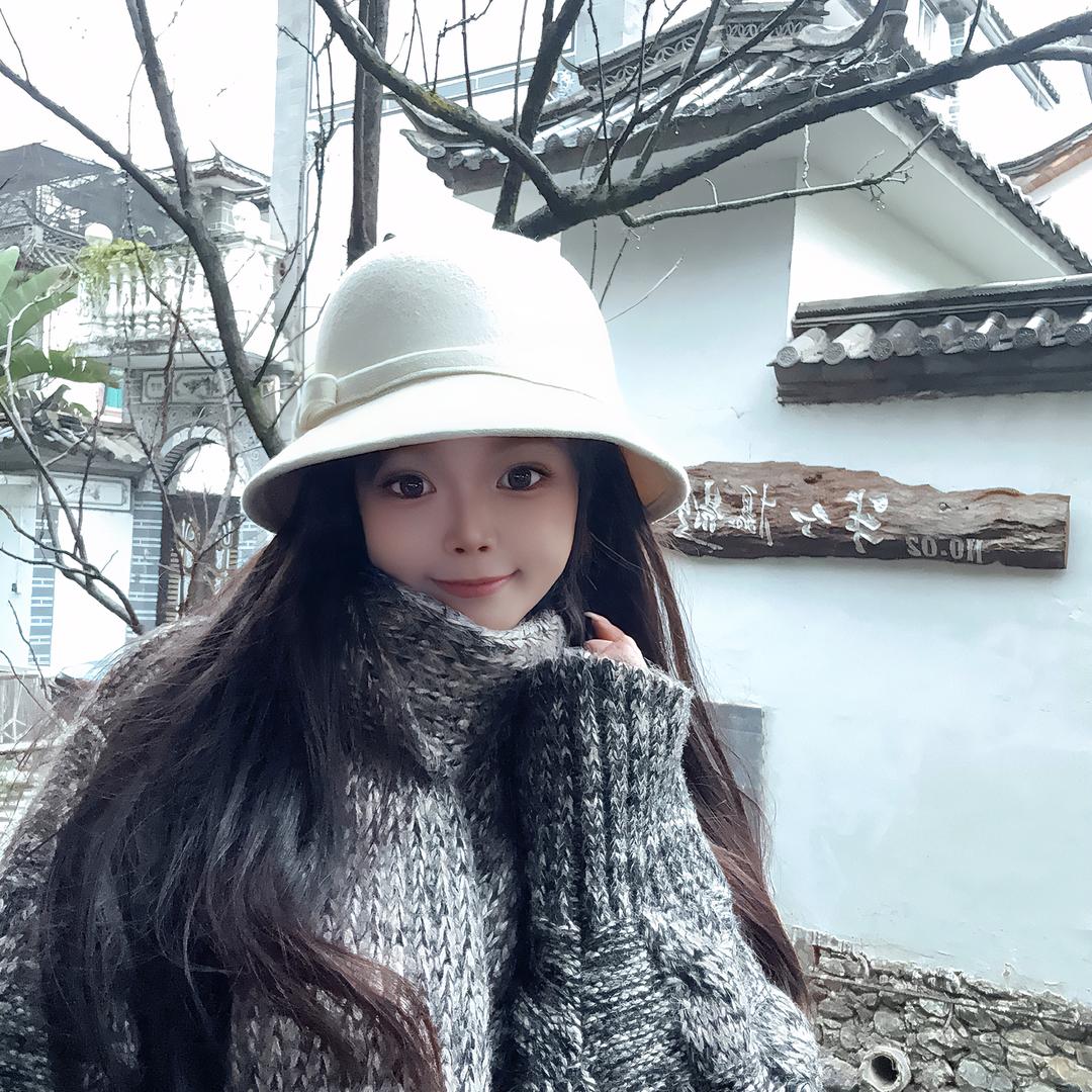 秋小爱