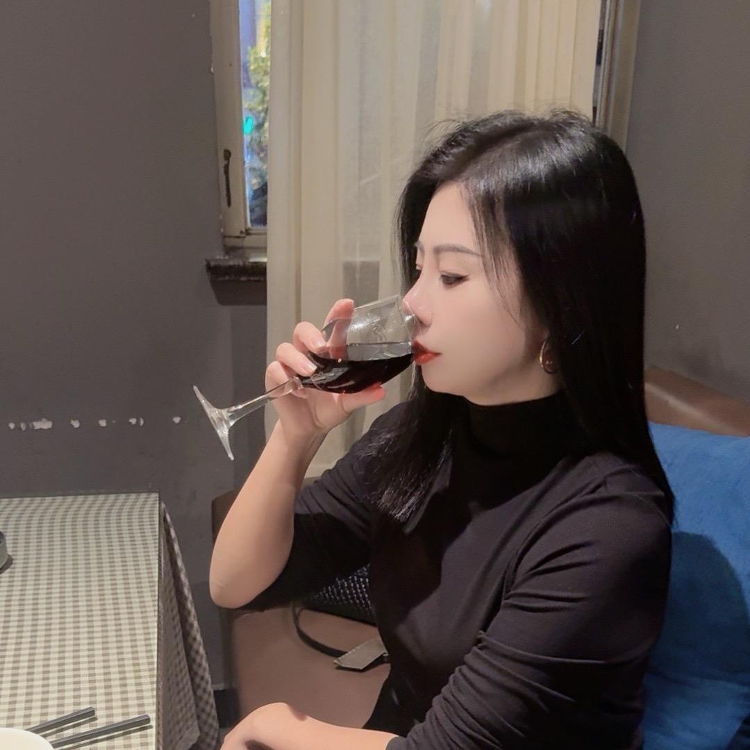 八零后的老阿姨👩‍🦳👩‍🦳🎉