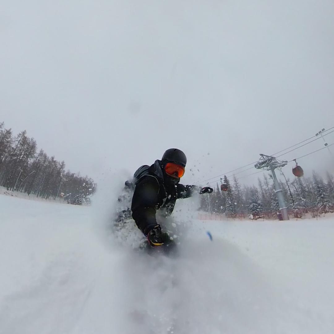 浪浪是个滑雪教练