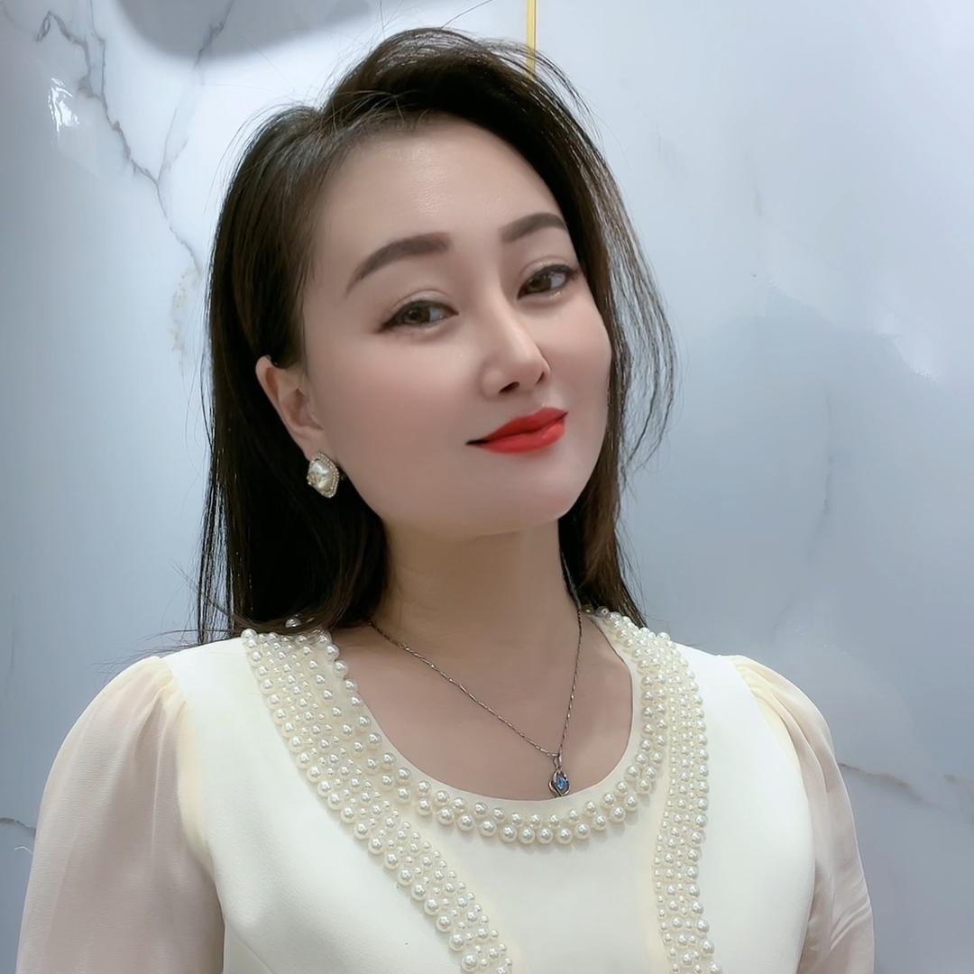 驻马店欧米嘉原创女装