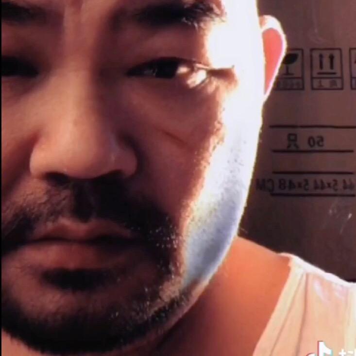 大伟